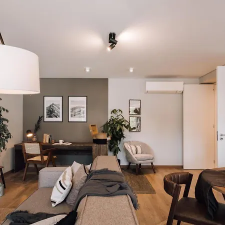 Olot - 2 Bedroom, Terrace And Parking In Alcantara Apartment Lisbon